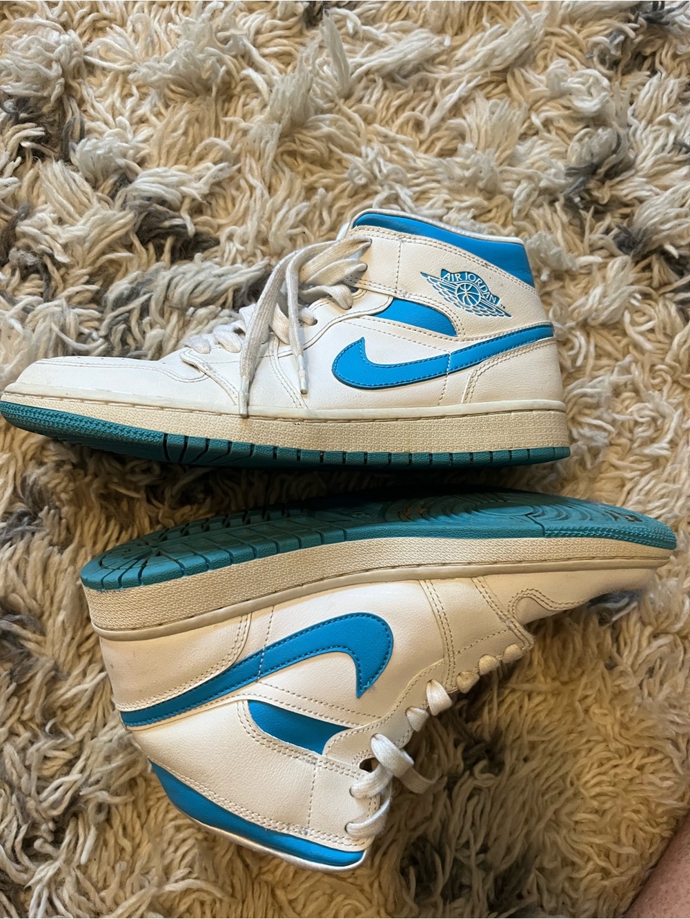 Air Jordan 1 High-Top Sneakers in White & Blue size 9 UNC